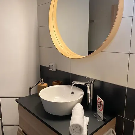 Apartment Mood's Avola