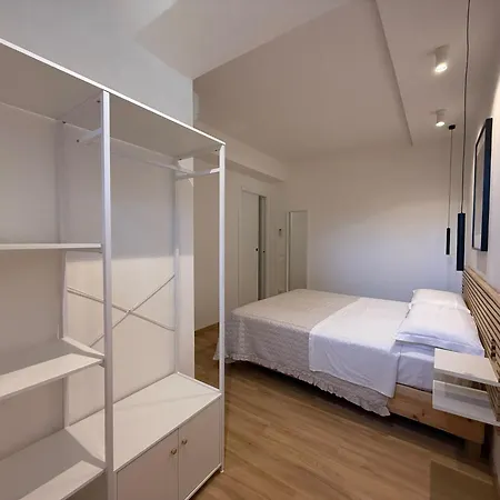 Mood's Apartment